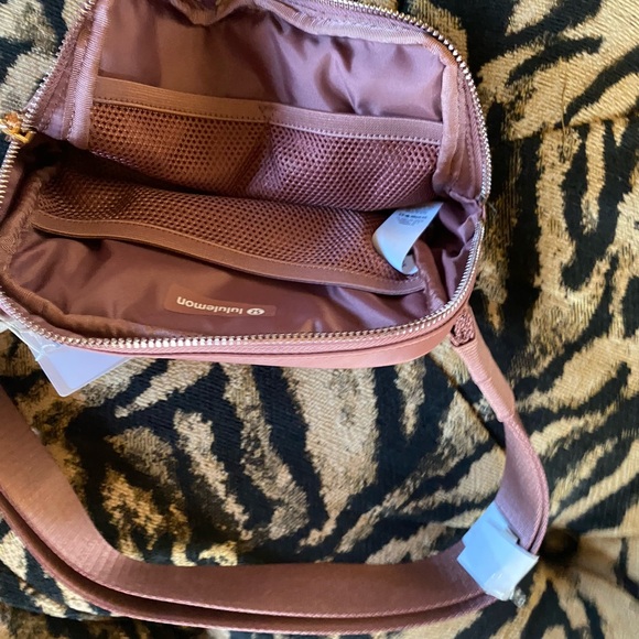 Lululemon Athletica Dusty Rose Crossbody Bag - Picture 3 of 4